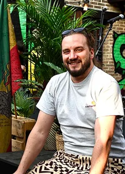 Zino Meeus (Bar Bruur): "Ik hou ervan om de dingen organisch te laten groeien zonder dat ik ga rondbazuinen hoe goed we zijn!"