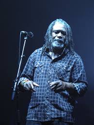 Horace Andy schittert met Franse band @ AB