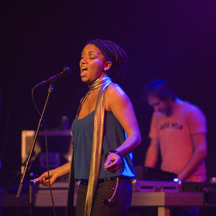 Kabeeba, Tasha & Bandulu Bizniz in De Depot, Mol 