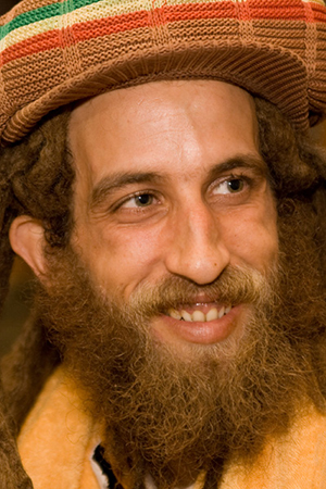 Manjul: "Partout dans le monde il y a du bien et du mal, il n'y a pas de paradis sur terre!"