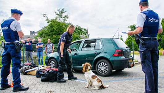 850 personen in het bezit van drugs betrapt tijdens politieactie