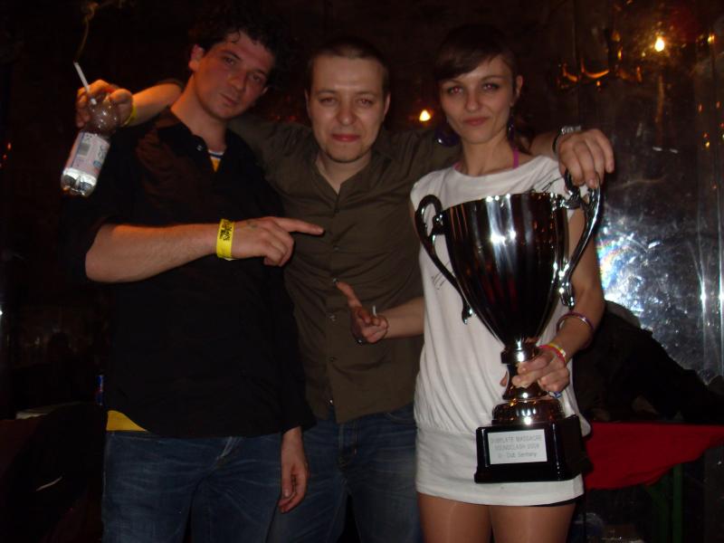 Massacre Clash: Civalizee Foundation op wereldniveau tegen Ricky Trooper in de U-Club in Wuppertal