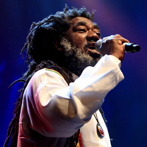 Johnny Clarke: "You have to make a distinction between roots rock reggae and dancehall!"