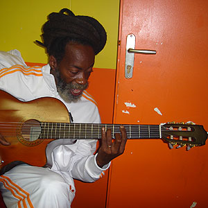 Earl 'Chinna' Smith: "Any time, night and day, you can just come to my place and play music!"