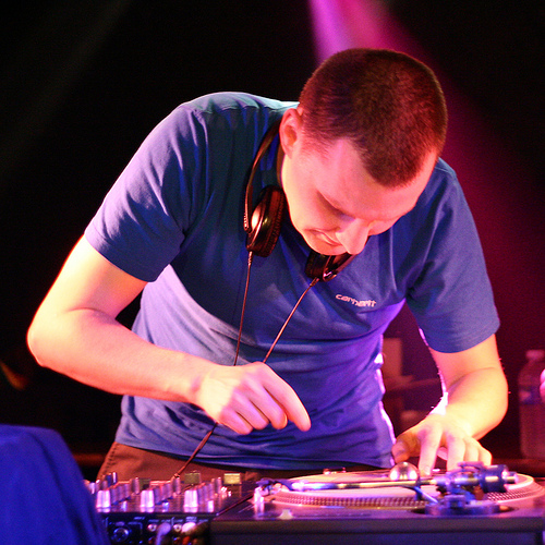 Unlisted Fanatic: "Een eigen label hoef je niet te doen om er iets mee te verdienen, het is eerder een manier om je muziek in de wereld te brengen."