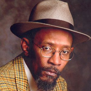 Golden PEN award voor dub poet Linton Kwesi Johnson