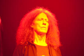 Dub 'R'evolution 10: full house, Alpha & Omega 'pon top