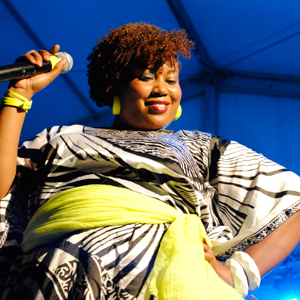 Chantelle Ernandez: "I sing about things that will relate to anybody!" 