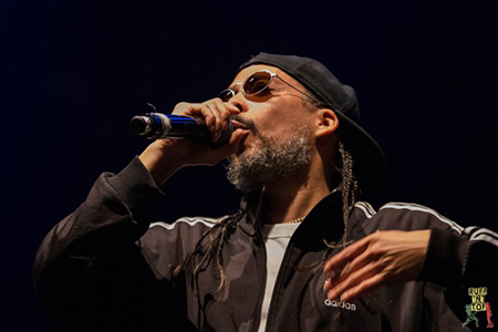 Mista Aya: "On ressent une forte culture de la musique et de la nuit en Belgique!"