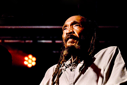 R.I.P. Cecil 'Skelly' Spence (1952-2022): het einde van Israel Vibration