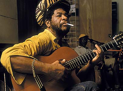 R.I.P. Earl 'Bagga' Walker (1948-2023), bassist van Studio One, The Gladiators, Augustus Pablo, Burning Spear…