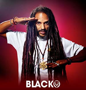 Blacko: "Moi-même je me soigne avec la musique et elle m'accompagne tous les jours!"